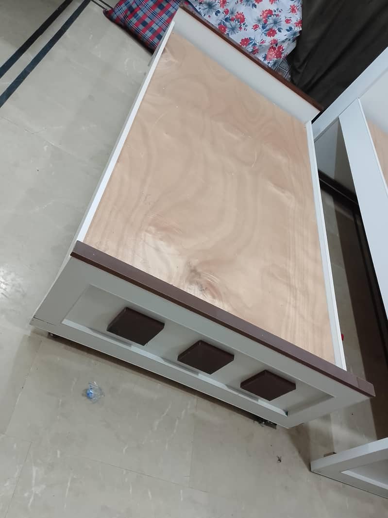 Trundle bed 8