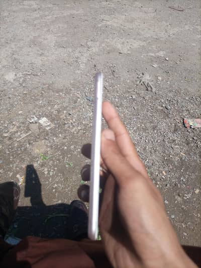 hu awe I honor 7c  Rs 9000