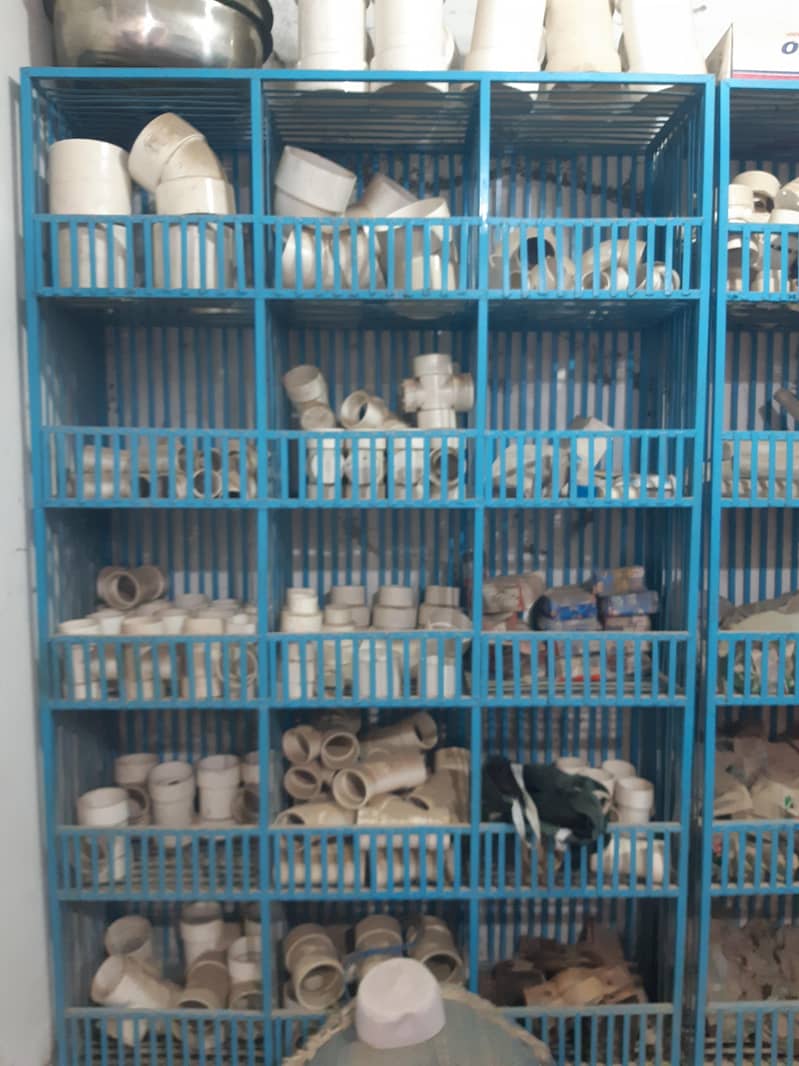 تین الماریاں اچھی کوالٹی کی ہیں 2