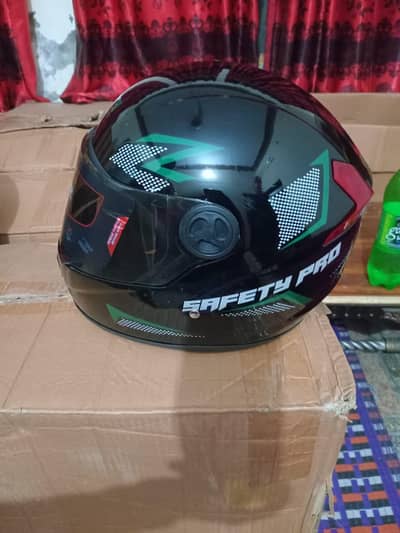 I'm holeseller of Helmets. . Safety is our first responsibility. .