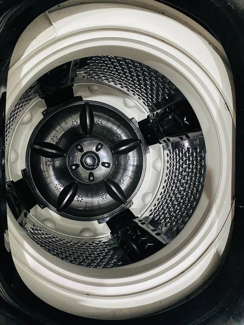 Dawlance automatic washing machine 1