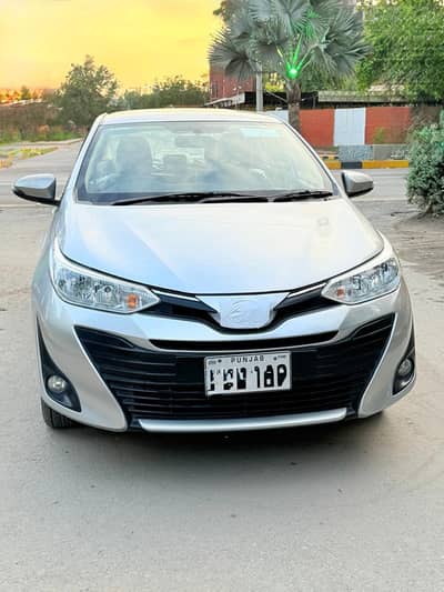 Toyota Yaris 1.3 Ativ cvt 2022 Total genuine car