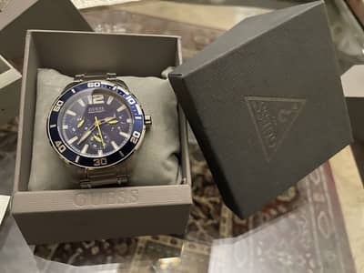 Guess men’s wrist watch