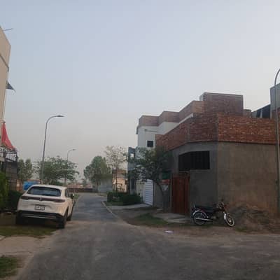 3.5 Marla Single Storey House Available In R Block Lahore Motorway City