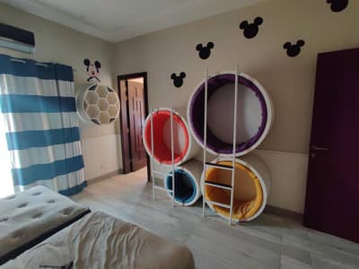 10-Marla Semi Furnished house for Rent in janiper Block like Brand New