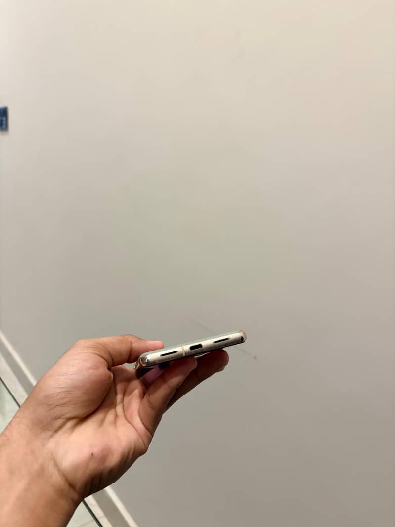 Google pixel 7 pro 4