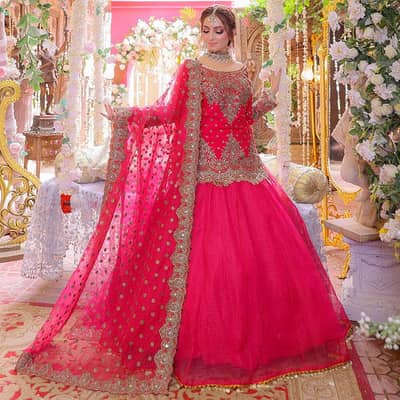 ftKashee Original Lehanga Price 30,000 & Navy Blue Abaya Price 3,700