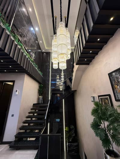 1 Kanal Modern Design House For Sale In DHA Phase 4 Block CC For 17.5 Crores Corner House Adjacent To Y Block Phase 3, 5 Min Drive From Packages Mall