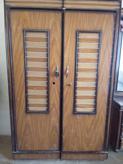 Clothes Almirah +Dressing Table  For sale