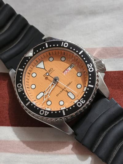 Seiko SKX 011 Diver Watch "Orange Boy"