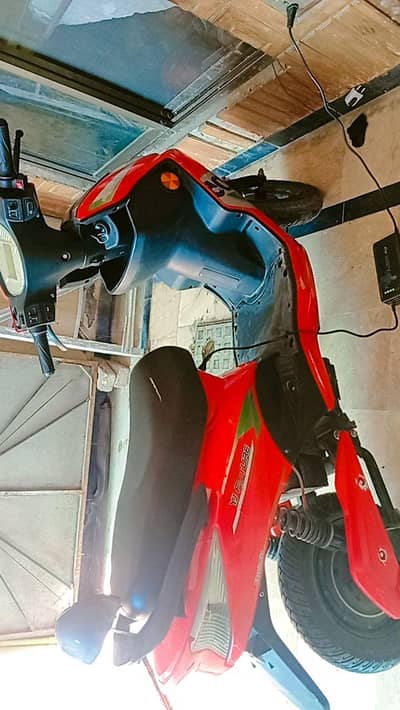 ELECTRIC scooty for sale