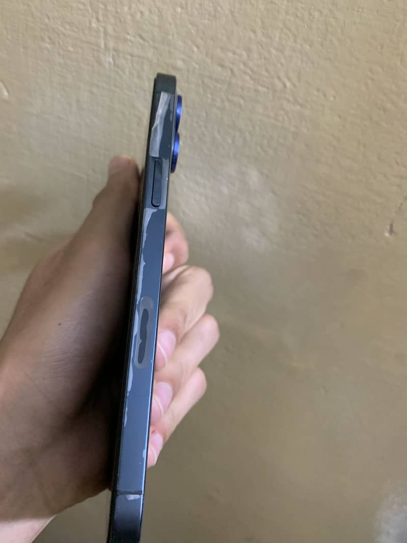 Iphone 12 pro max 1