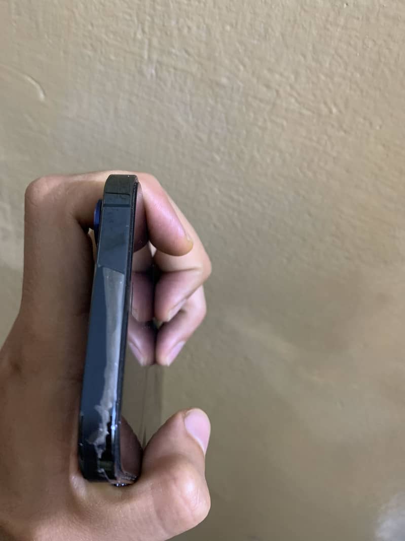 Iphone 12 pro max 3