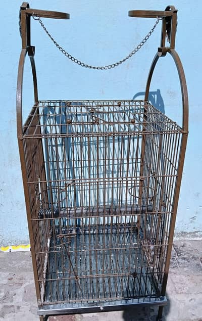 One Cage for sale well condition