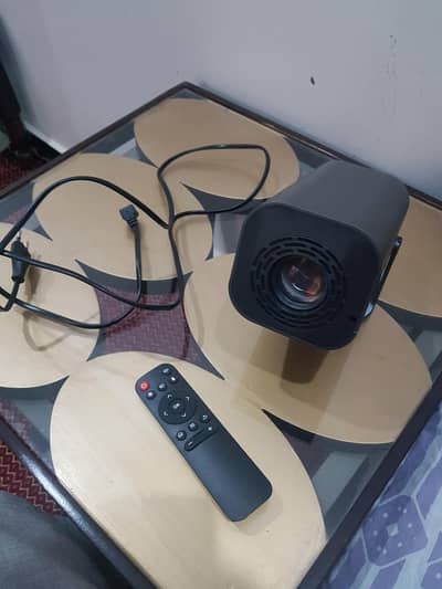 New Condition Hp330 Projector | 1080p HD resolution |