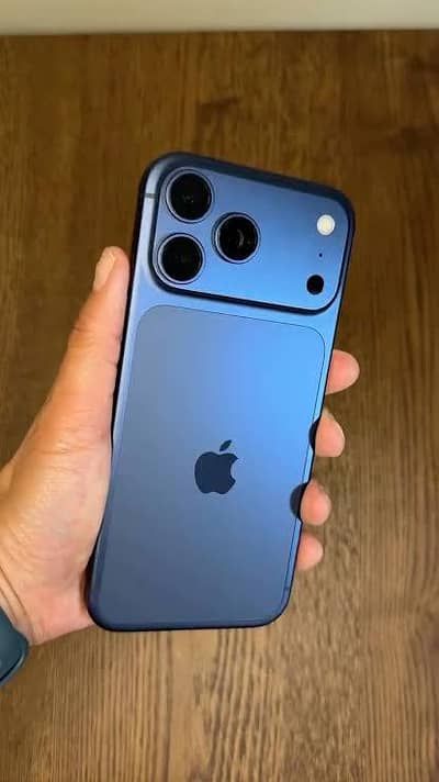 17 pro max blue 256gb jv 9 cycle count