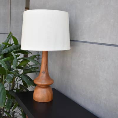 JUDY – Wooden Table Lamp
