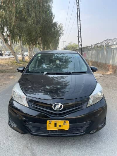 Toyota Vitz 2011 Up For Sale