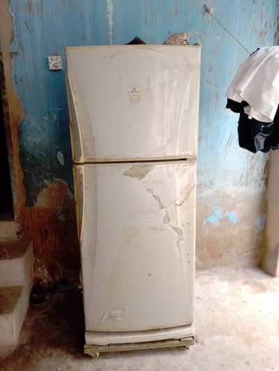dawlance refrigerator normal size achanak band ho Gaya pata nahin kya