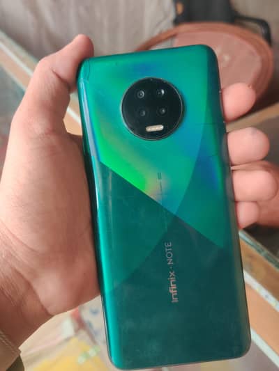 Infinix hot 7 Dabba charger KY sat All ok hai. . buss back thori c break