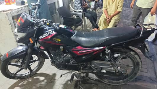 BALKOL NEW JASE PARSNAL GAR KI CAHLI NEW SUZUKI BIKE