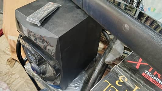 Xtreme Eiffel XT3 2.1ch+1Surround Subwoofer Soundsystem