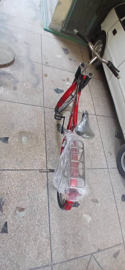 new cycle Bechne wala