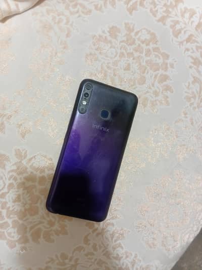 infinix hot8 2gb 32gb