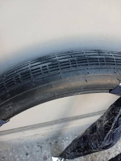 Honda 125 front and back service company Tyres with Tube