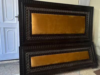 double bed king size wooden