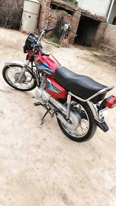 Honda 125 (2024 model)