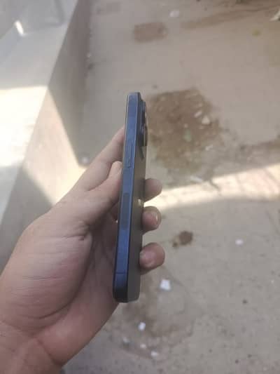 I phone 15 pro jv lla blue 128 health 85 10/10