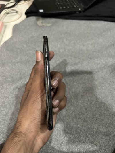 Xs non pta Condition 10/8 Battery Service 512 gb