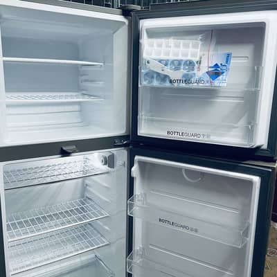 Haier Fridge 12 Qbick MediumSize Gold Colour Minimum Use Fol Sale