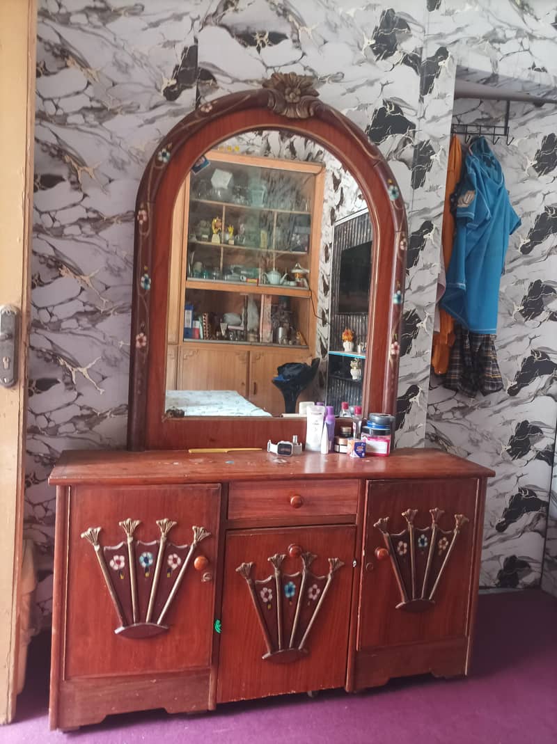 dressing table 1