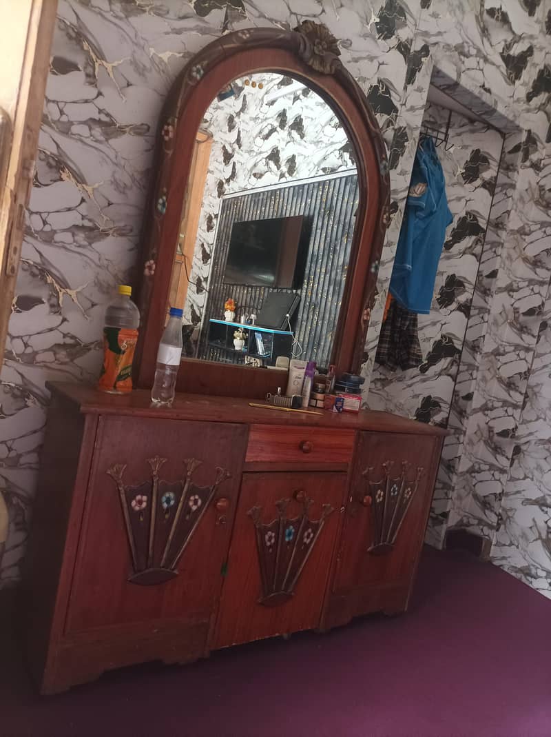 dressing table 3