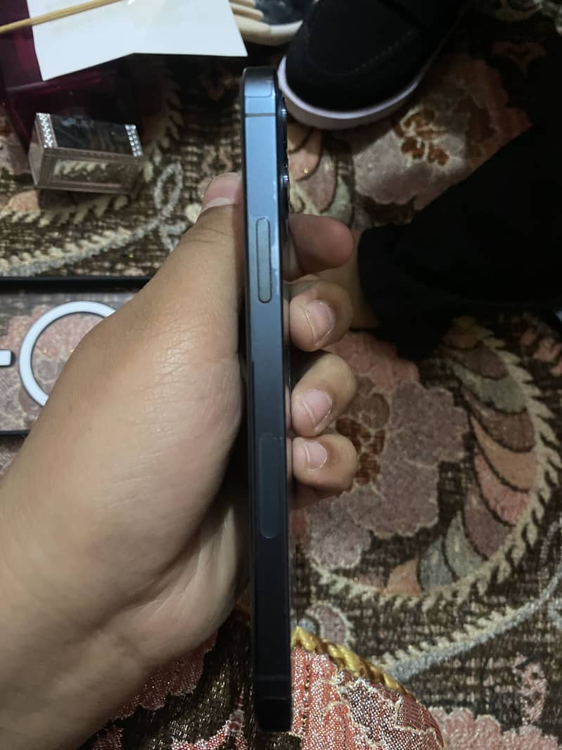 Iphone 12 pro 3