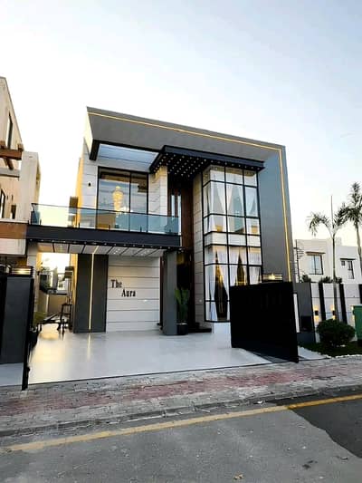 10 Marla Luxury House is Available for Rent in Bahria Town Lahore