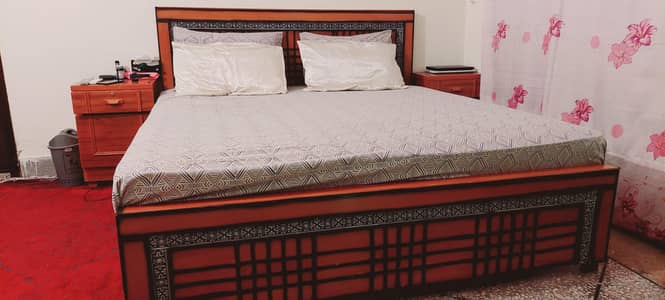 Kingsize bed with sides tables and dressing