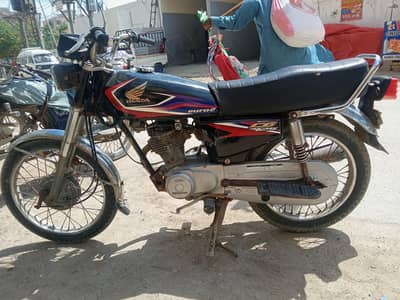 Honda cg 125 Karachi num 2017 model file book cplc clear