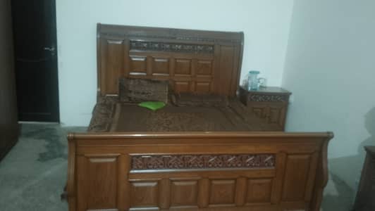 Hum na yah furniture urgently sell Karna ha