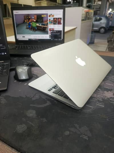 Apple MacBook Air 2012 Core i7 8GB Ram 256GB SSD