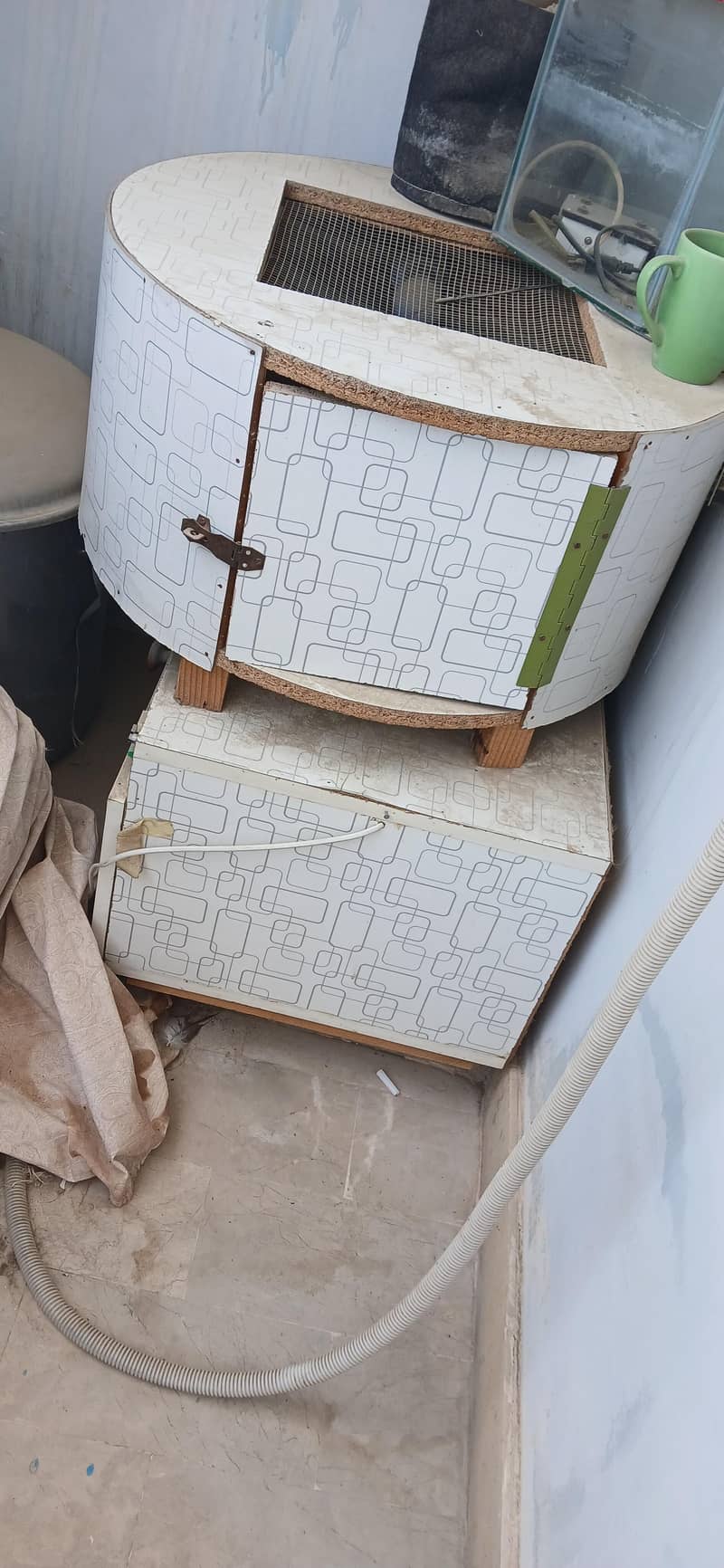 brooder and hatcher 0