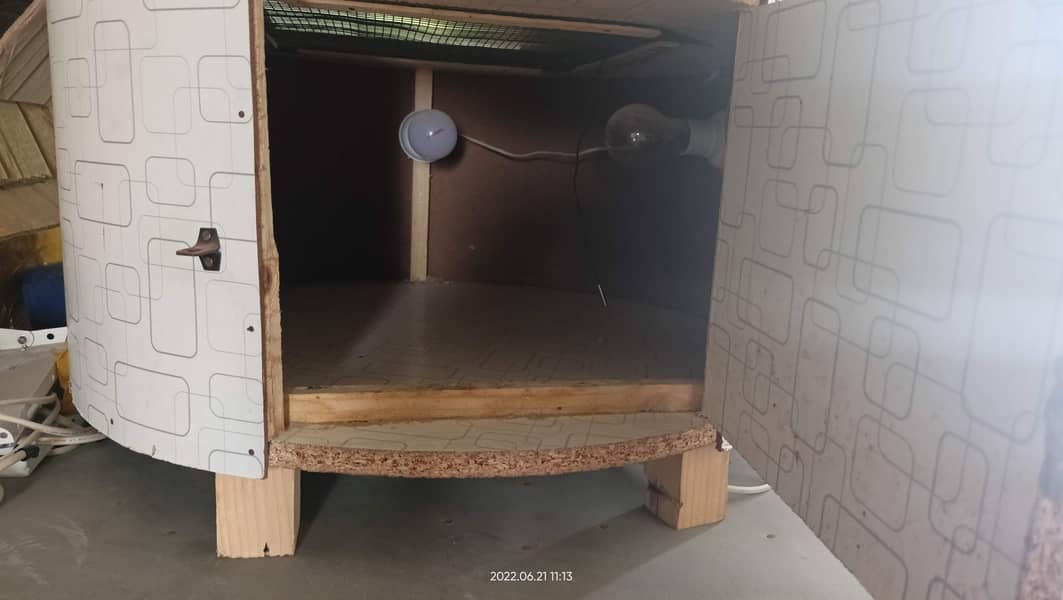 brooder and hatcher 2