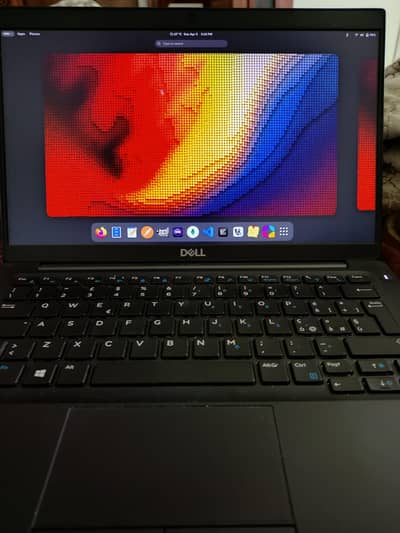 Selling my Dell Latitude 7390 laptop