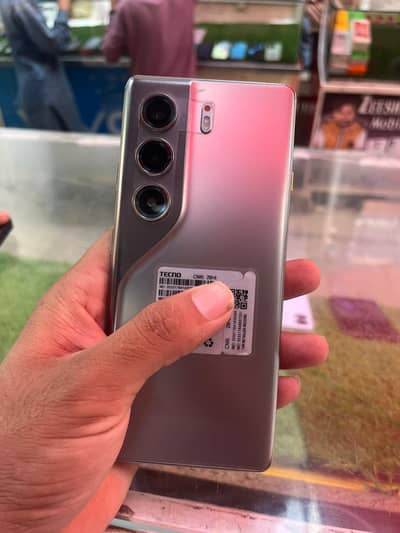 Tecno Camon 40 Pro  With Box Charger