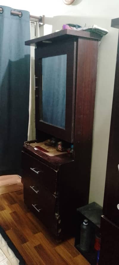 Wooden Dressing Table Mirror with Storage – Good Condition