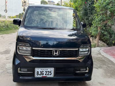 Honda n wgn custom turbo charge black edition