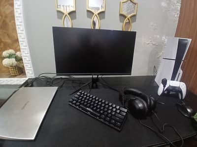 compete gaming and productivity setup  (ps5+laptop)