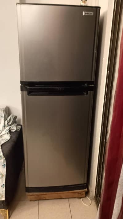 orinet fridge 10/10 condition
